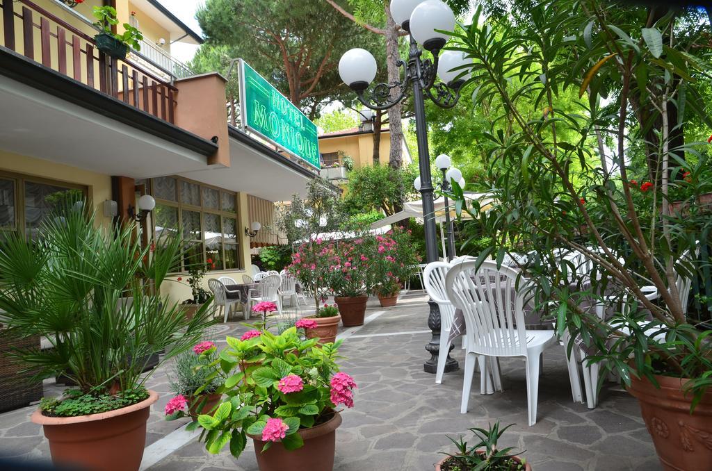 Hotel Monique Cervia Dış mekan fotoğraf