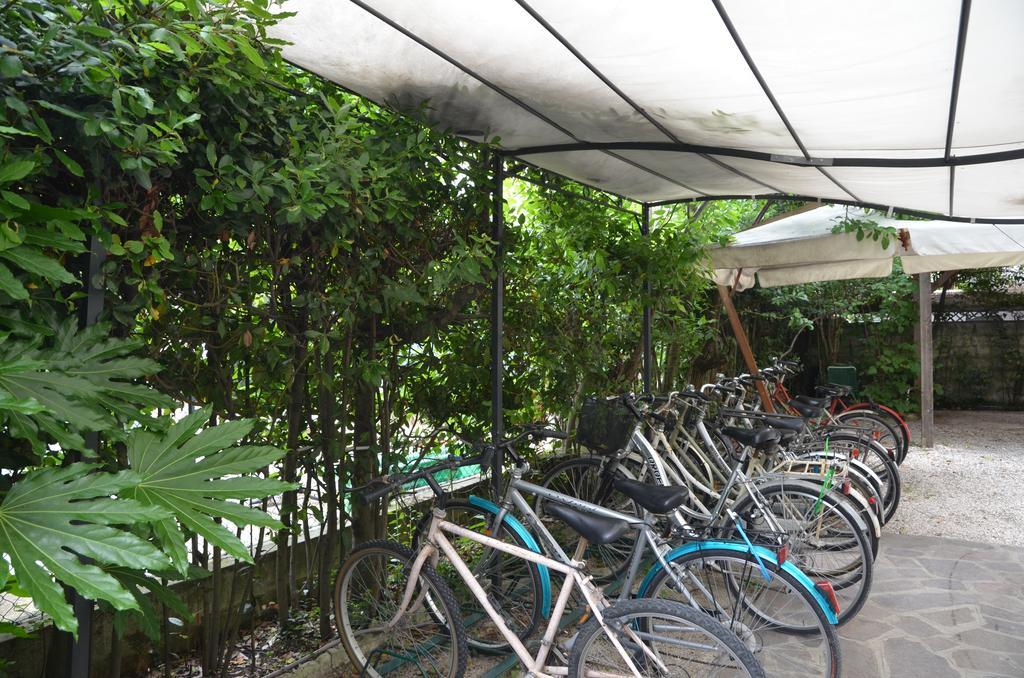 Hotel Monique Cervia Dış mekan fotoğraf